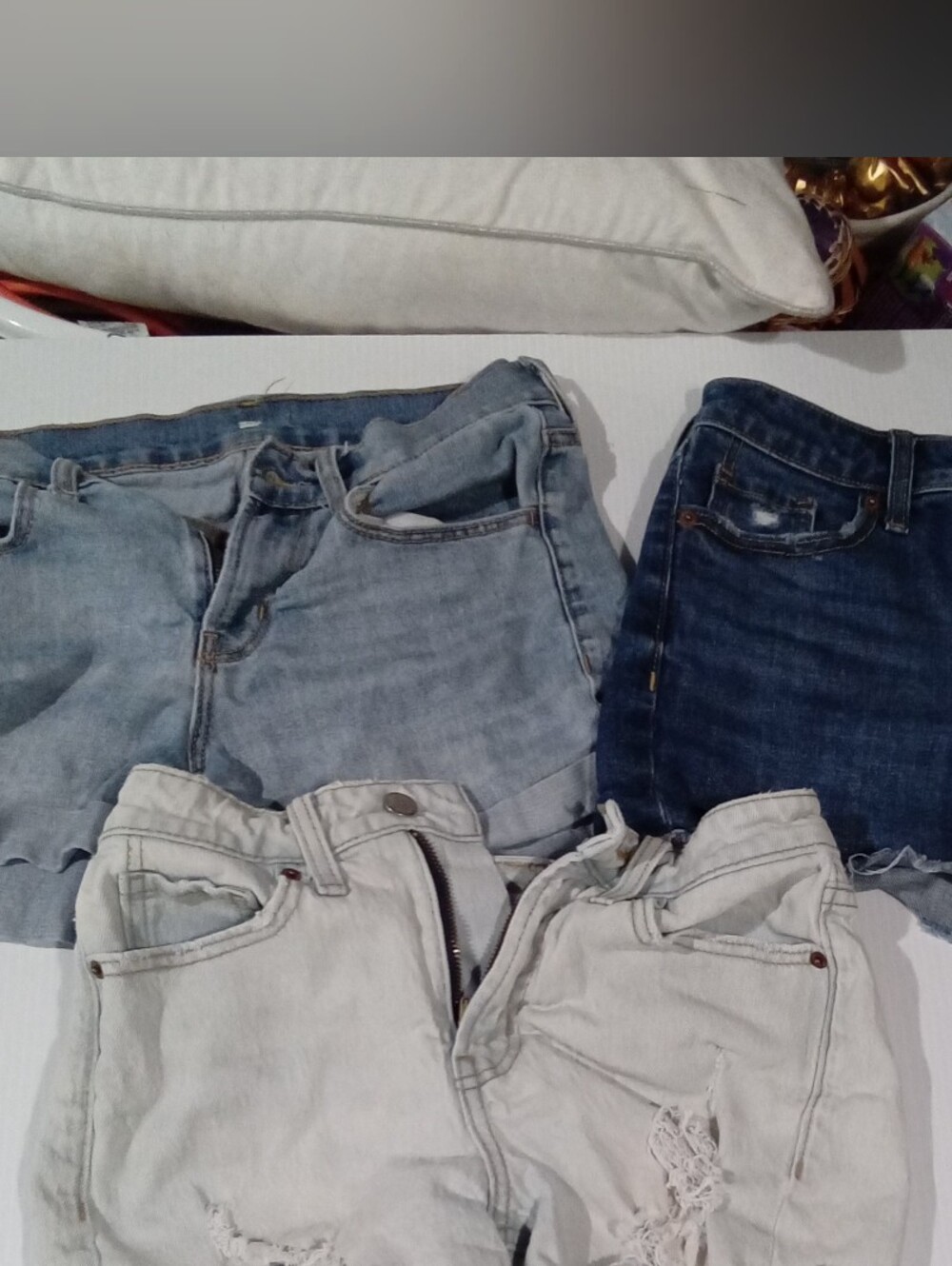 Lot Of 3 Old Navy Mid-high Rise Cutoffs Size 0, Light Medium And Dark Wash